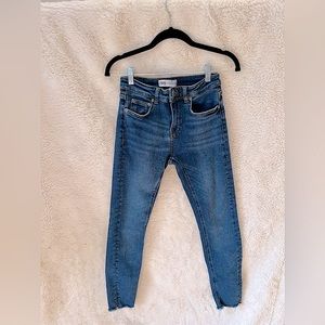 ZARA Women Slim Fit Jeans Size 4